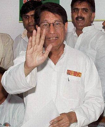 Union Civil Aviation Minister Ajit Singh's wants his seat... NOW!