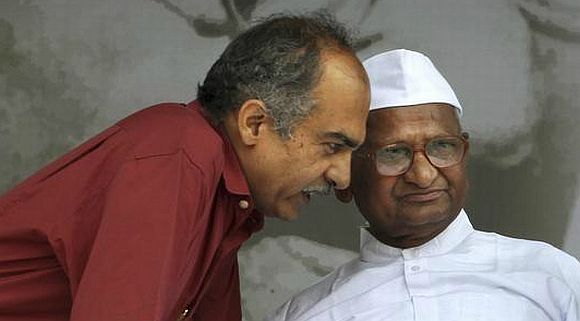 Adamant Anna Hazare to go ahead with fast despite illness