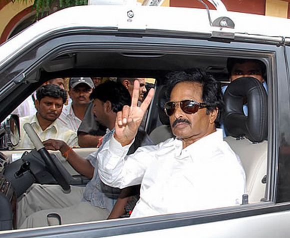 Bangarappa: The ultimate turncoat politician