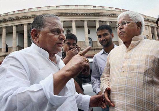BIG blow to govt: SP, RJD to vote against Lokpal; BSP undecided