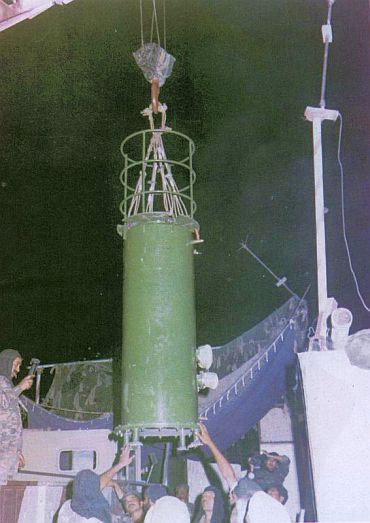 Shakti-I, a thermonuclear test device, being lowered into its site. It was tested in May 1998