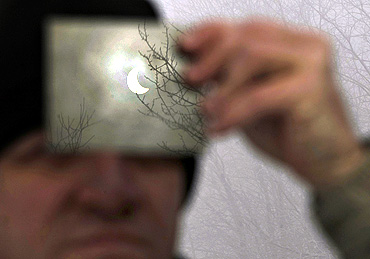 Breathtaking images of a solar eclipse