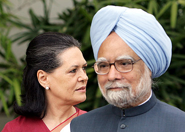 Prime Minister Manmohan Singh and Congress President Sonia Gandhi