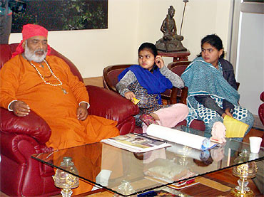 Kalkaji Mahant with Urmila and Mahima
