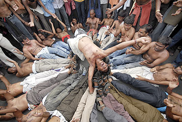 Protestors demanding a separate state of Telangana
