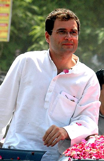 UP is run by touts. People are to be blamed: Rahul