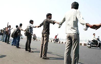 A human chain in support of Telangana
