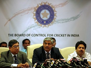 BCCI chief Shashank Manohar with vice president Rajiv Shukla (right) during a media interaction