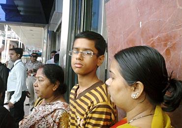 Abhishek outside Saifee Hospital with his family