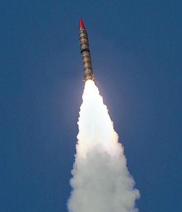 Pak to add 24 missiles in 2011; target India