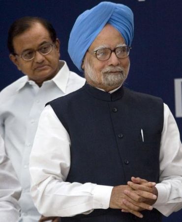 Raja's U-turn: PM, PC didn't know of 2G dealings