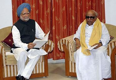 Will DMK ministers pull out of UPA today?
