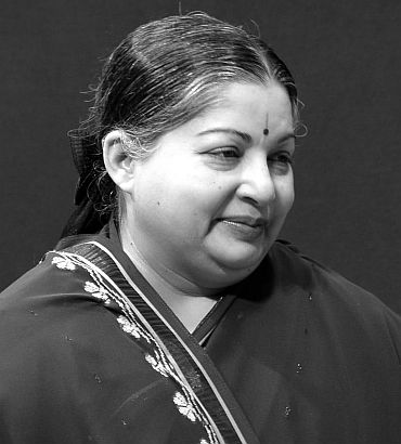 Jayalalithaa in politically-charged New Delhi