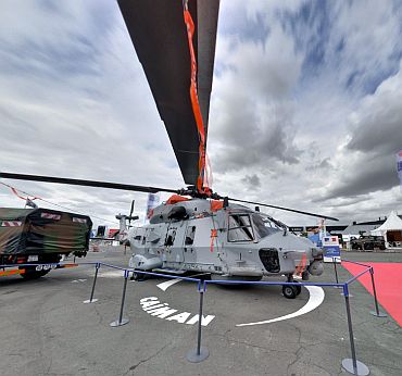 The EC 725 Caracal is a helicopter designed to perform missions of search and rescue combat (Resco), troop transport over long distances and special missions, the fight against terrorism and state rescue missions at sea