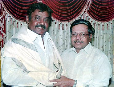Ramachandran with DMDK chief Vijayakanth