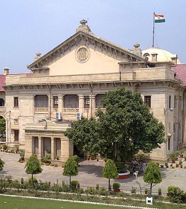 SC flays high court's 'strange' order on Ayodhya