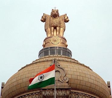 Ministers, MPs and bureaucrats too in Lokpal radar