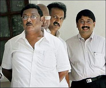 MK Azhagiri (front) with brother MK Stalin (2nd from right) and Dayanidhi Maran
