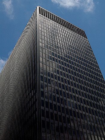 Chicago's Dirksen Federal Building