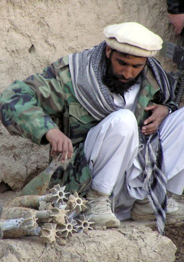 Taliban chief Mullah Omar in ISI custody?