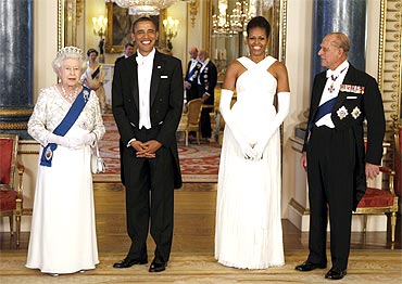 U.S. President Barack Obama and First Lady Michelle Obama pose with Queen Elizabeth and Prince Phillip, Duke of Edinburgh before the state dinner at Buckingham Palace