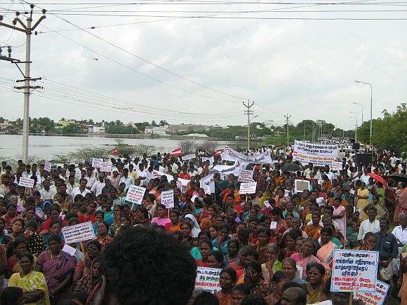 Villagers join the anti-KNPP stir