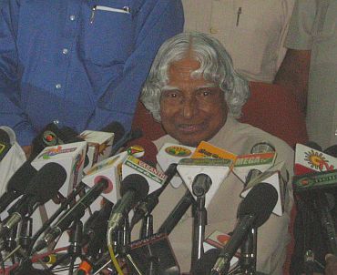 Dr Kalam speaking to media-persons at the KNPP site on Sunday