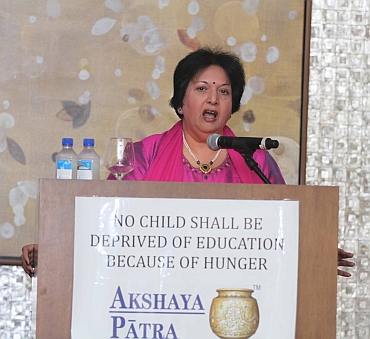 Madhu Sridhar, president and chief executive officer of Akshaya Patra, US, addresses the audience at the fundraiser