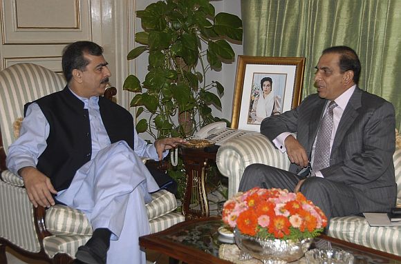 File picture of Pakistan PM Gilani with Army Chief Kayani in Islamabad