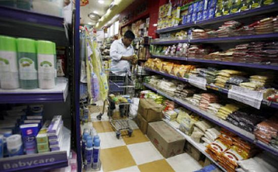 Option 1: Rollback the FDI in retail from 51 to 26 per cent