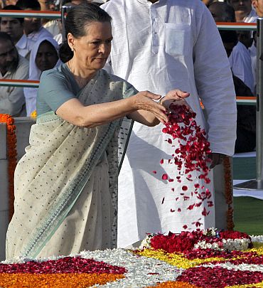 Sonia Gandhi's first appearance post-surgery
