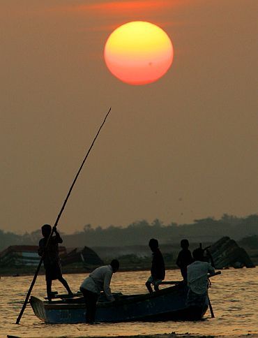 'Centre seems to think that the lives of fishermen belonging to Tamil Nadu are worthless'