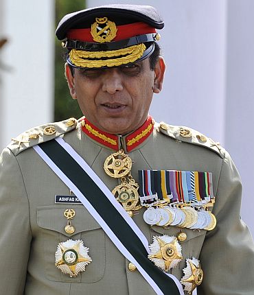 It is time for us to consider inviting Gen Kayani to visit India