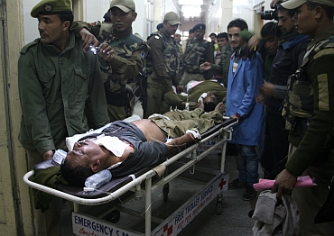 CRPF men rushed to the hospital after the blast