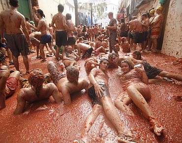 IN PHOTOS: The smashing La Tomatina festival!