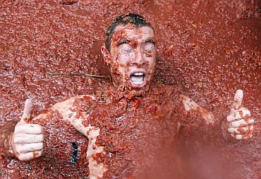 IN PHOTOS: The smashing La Tomatina festival!