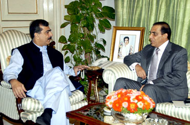 Gilani with Pakistan Army chief General Kayani