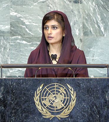 Foreign Minister Hina Rabbani Khar addressing the UN General Assembly
