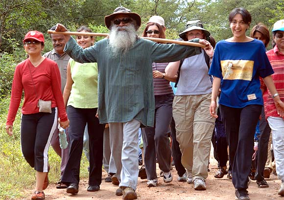 Sadhguru Jaggi Vasudev on a trek with his followers