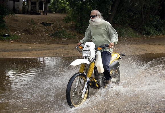 Sadhguru Jaggi Vasudev takes a bike ride
