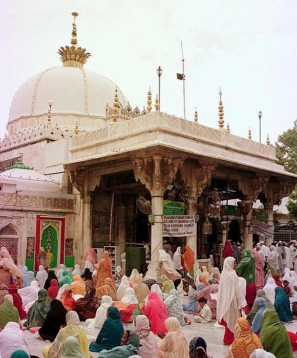 The dargah premises will be closed two hours prior to Zardari's visit