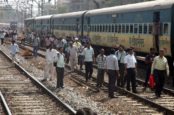 2 killed after falling from overcrowded trains