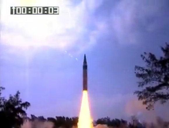 India test-fires nuclear capable Agni V missile