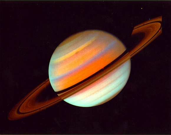 A false-color view of Saturn and its rings