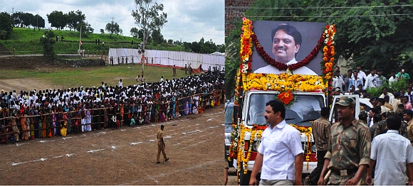 Thousands gathered in Babhalgaon to pay their final respects to Union minister Vilasrao Deshmukh