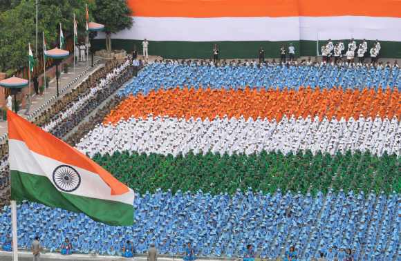 Children in tricolour formation at the Red Fort