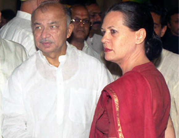 Congress President Sonia Gandhi with Home Minister Sushil Kumar Shinde