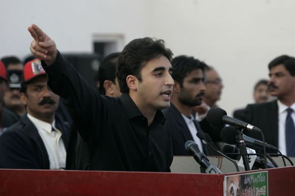 Bilawal Bhutto Zardari, son of assassinated former Pakistani prime minister Benazir Bhutto, makes a speech to launch his political career during the fifth anniversary of his mother's death