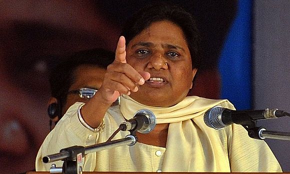 Mayawati hints at early Lok Sabha polls