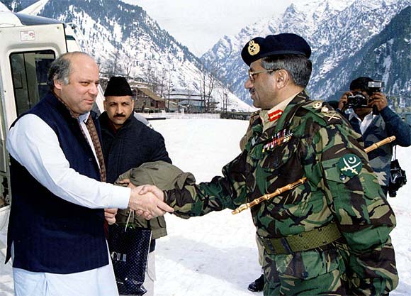 A file photo of then Pakistani Prime Minister Nawaz Sharif with then army chief General Pervez Musharraf